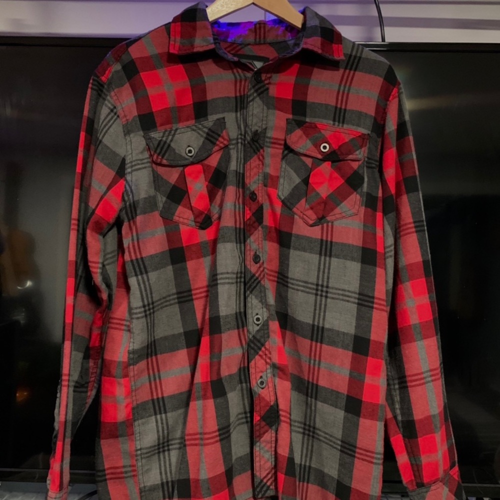 Red flannel - Picture 2 of 3